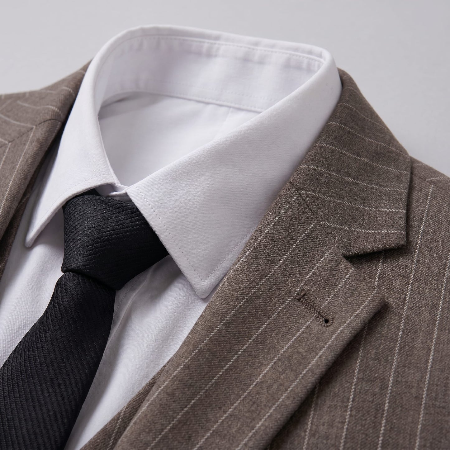 Atlas Pinstripe Business Suit_7