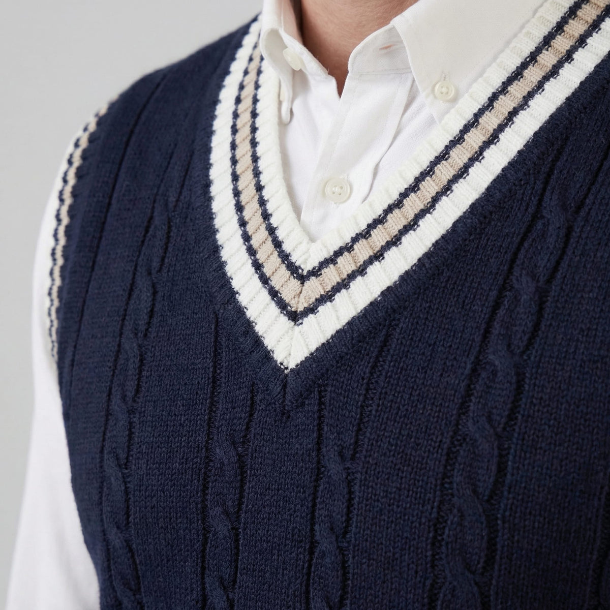 Landon Cable Knit V-Neck Sweater Vest_4