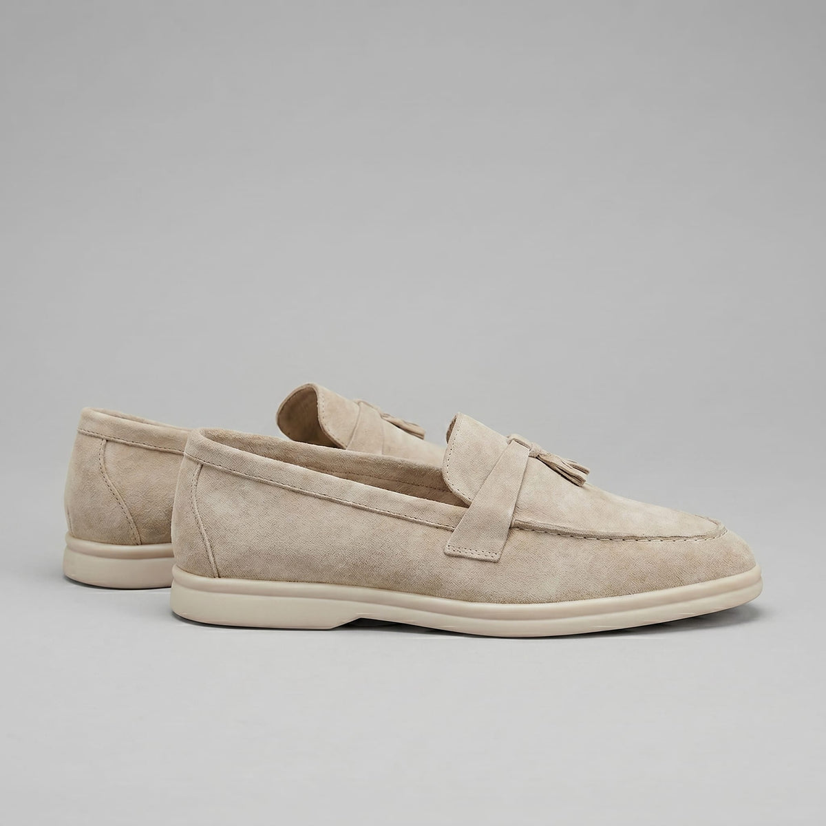 Madigan Round Toe Tassel Loafers_28