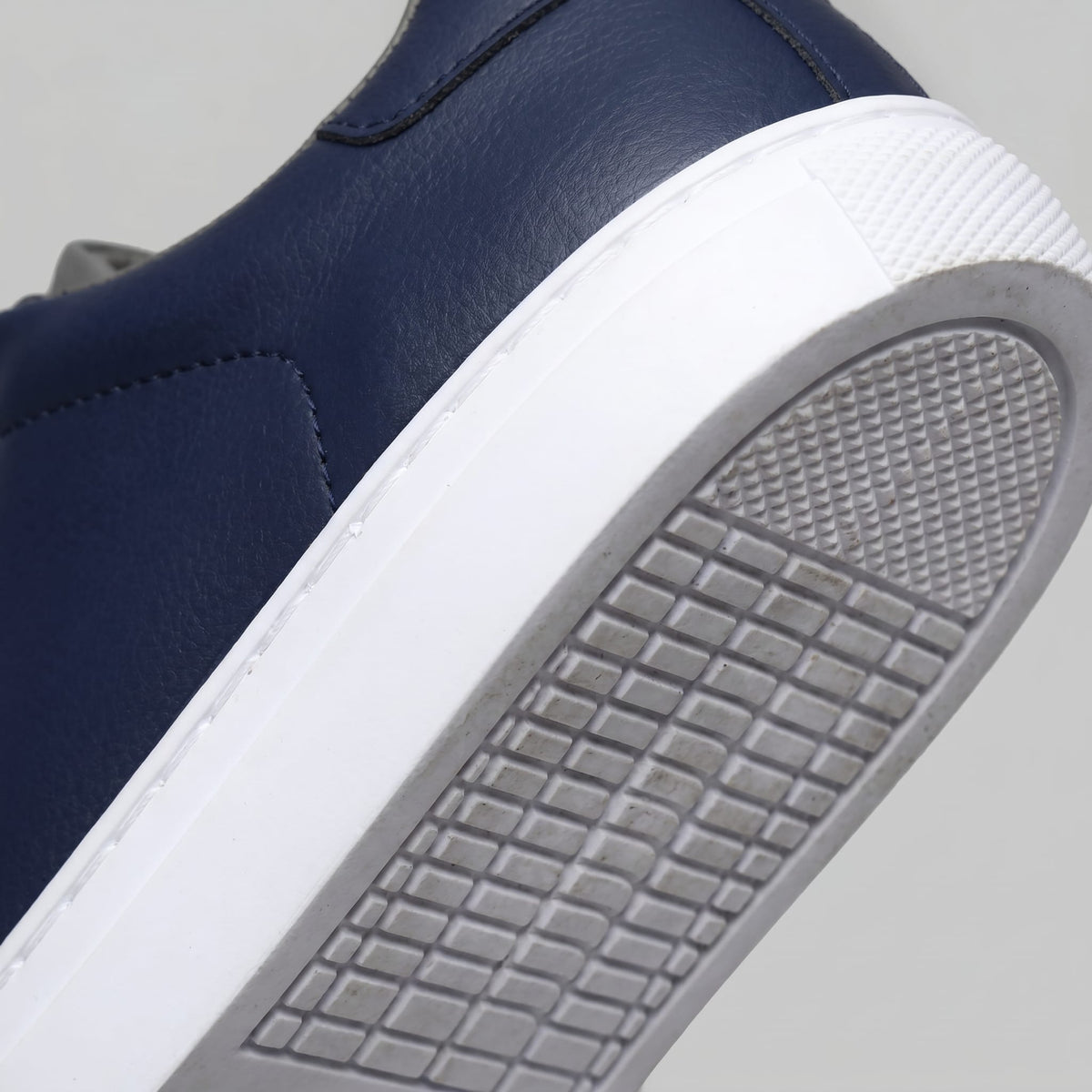 Schuyler Leather Laceless Sneakers_4