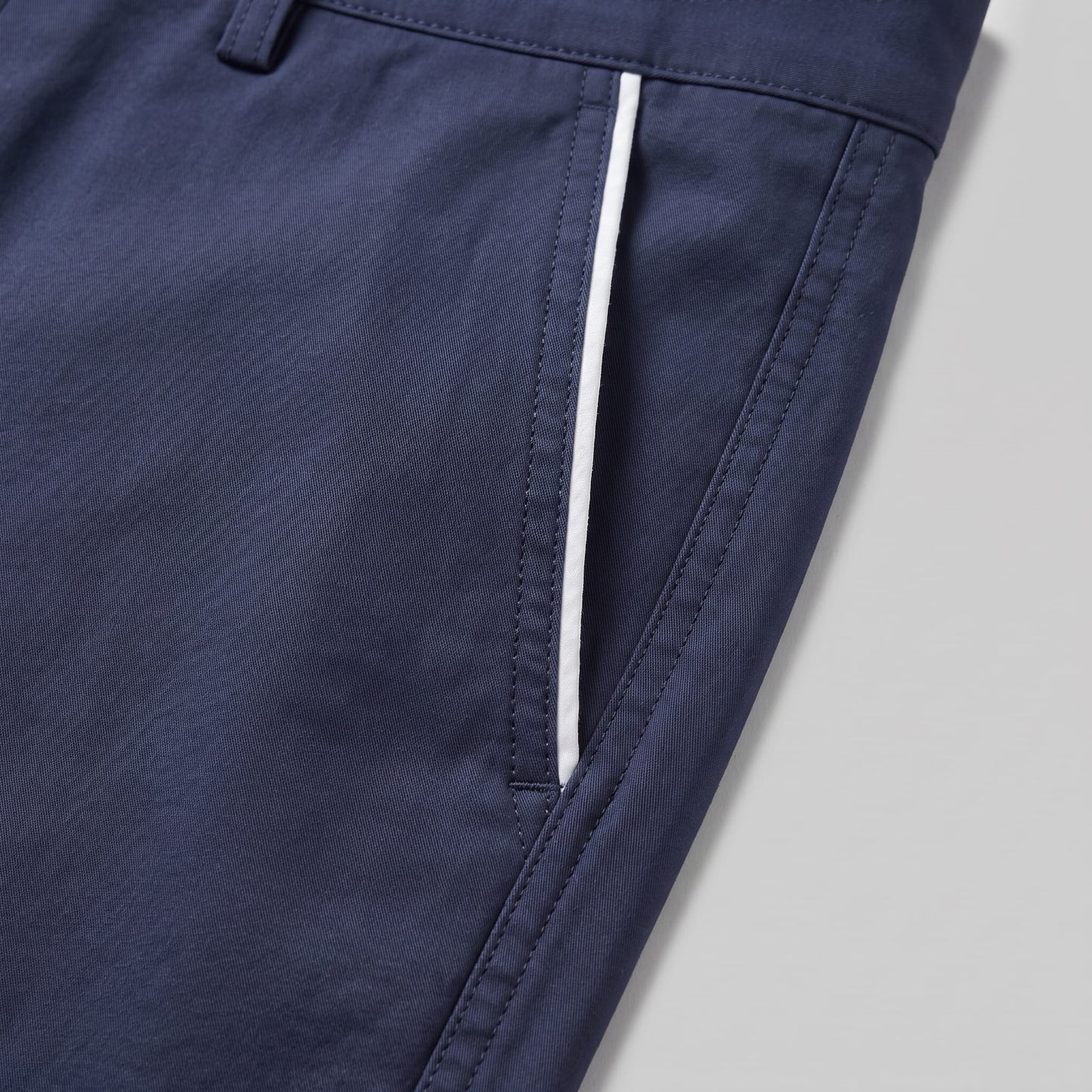 Durant Contrast Piping Chino Shorts_5