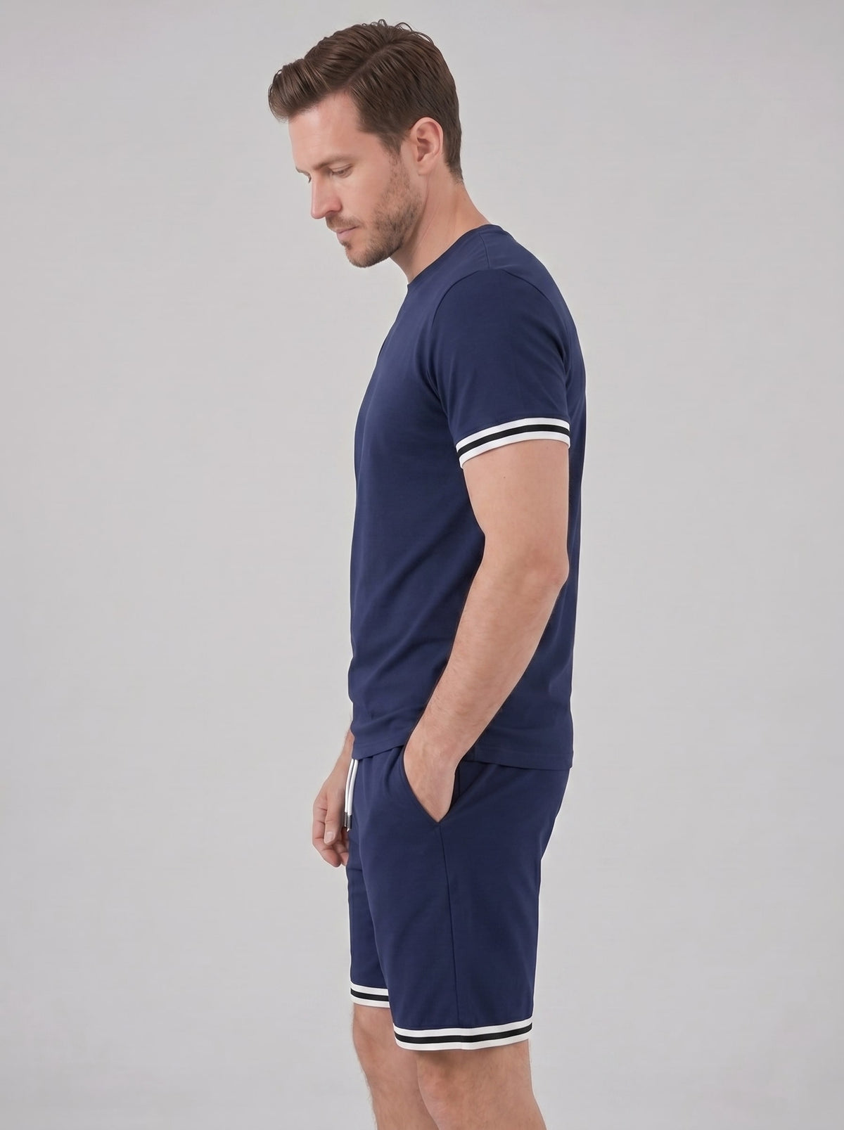 Bishop Contrast Stripe T-Shirt and Shorts Set_18