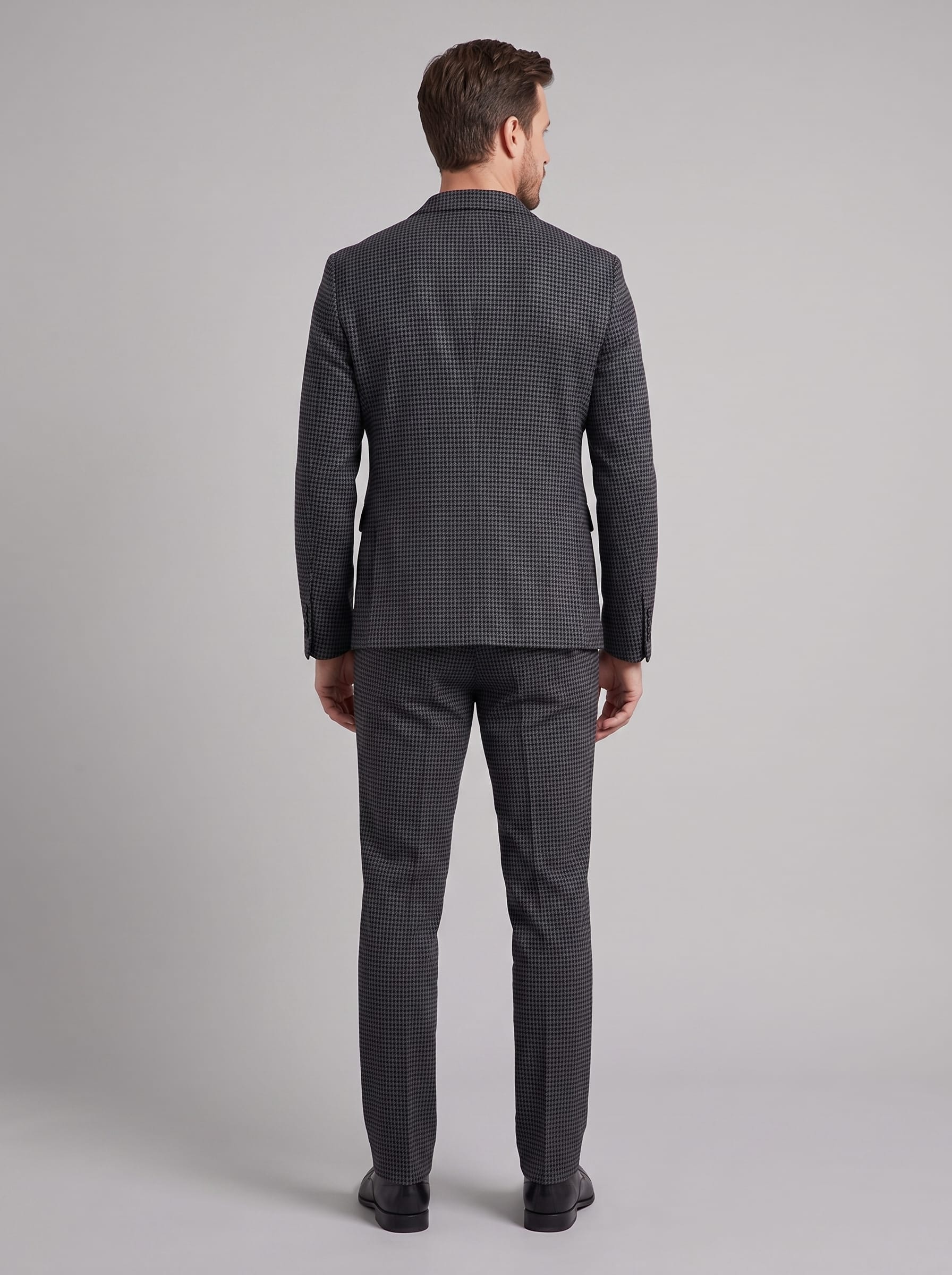 Hastings Houndstooth Tailored Suit