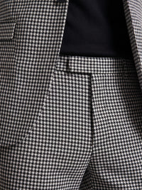 Hastings Houndstooth Tailored Suit