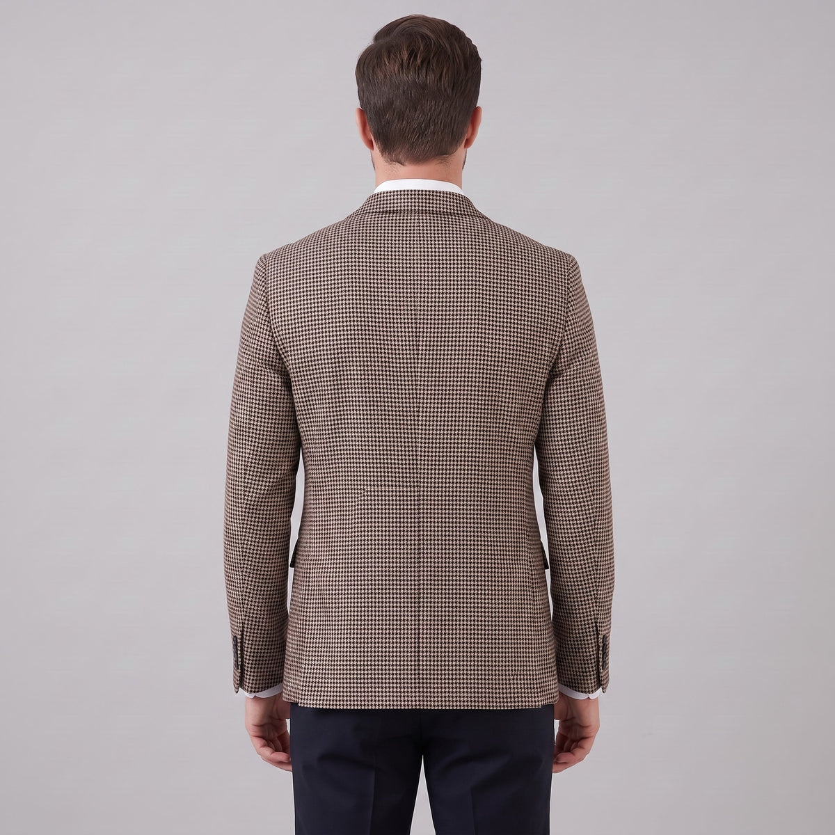 Hastings Houndstooth Tailored Suit
