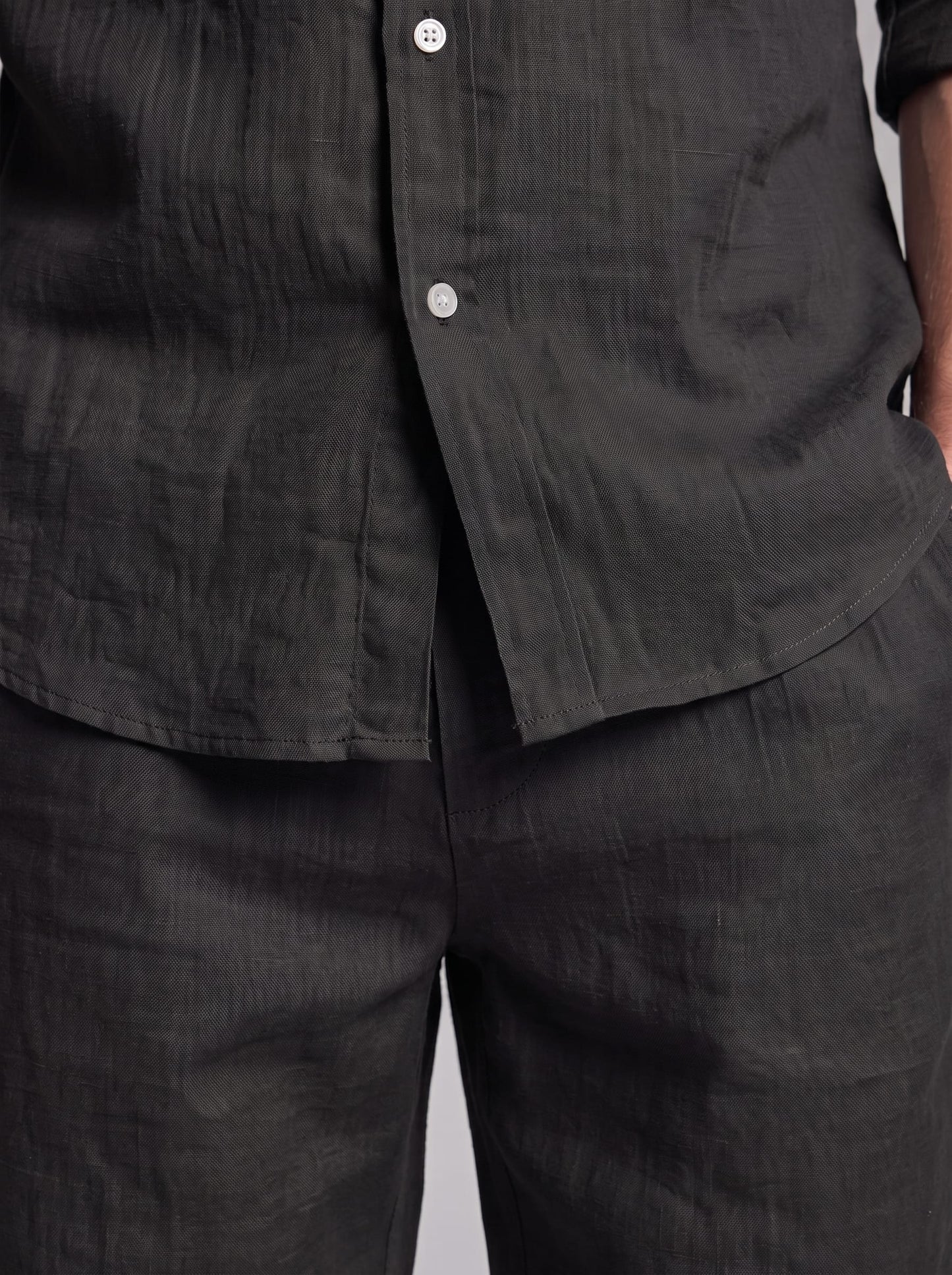 Canyon Linen Band Collar Shirt and Shorts Set_23