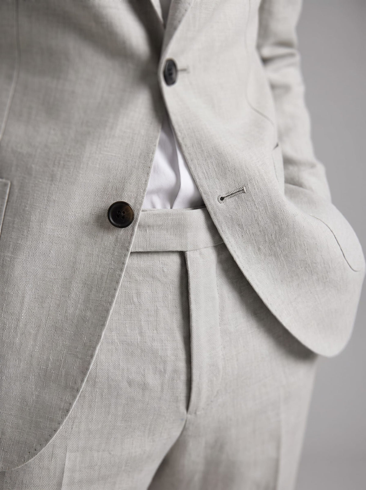 Hensley Linen Slim Fit Suit