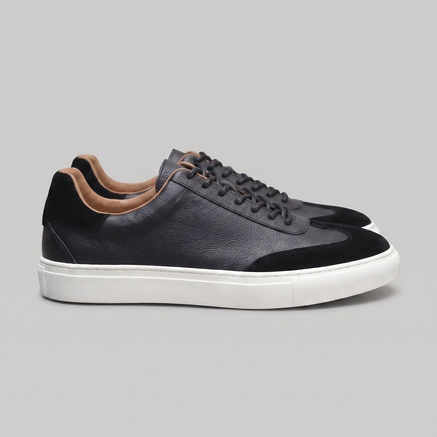 Stratton Leather Low Top Sneakers_12