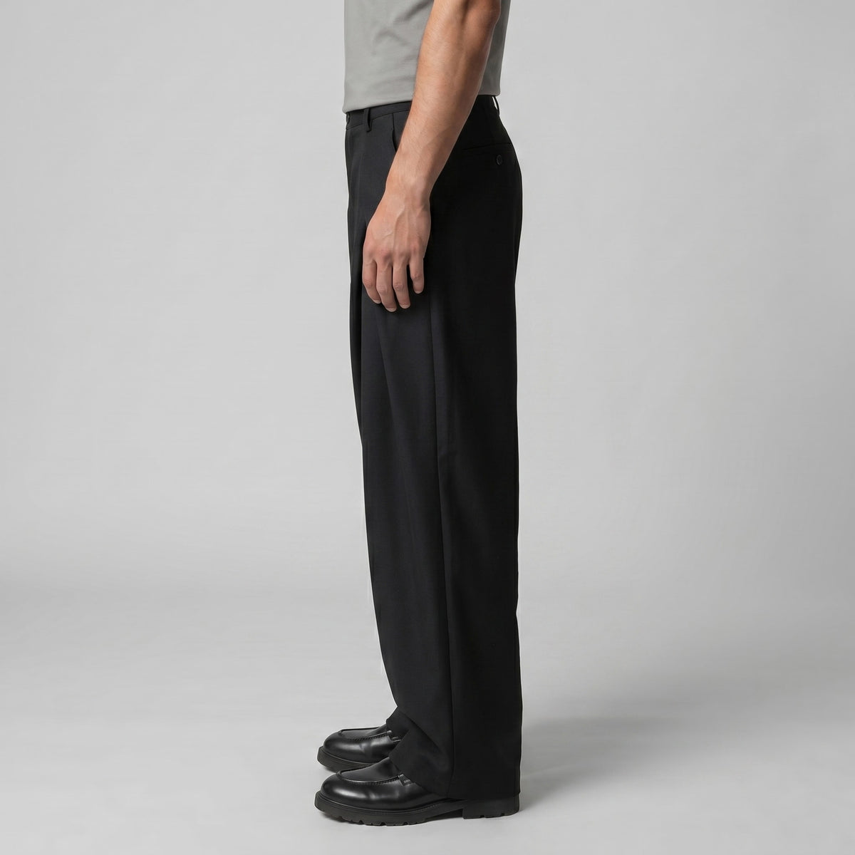 Vaughan Pleated Wide Leg Pants_10