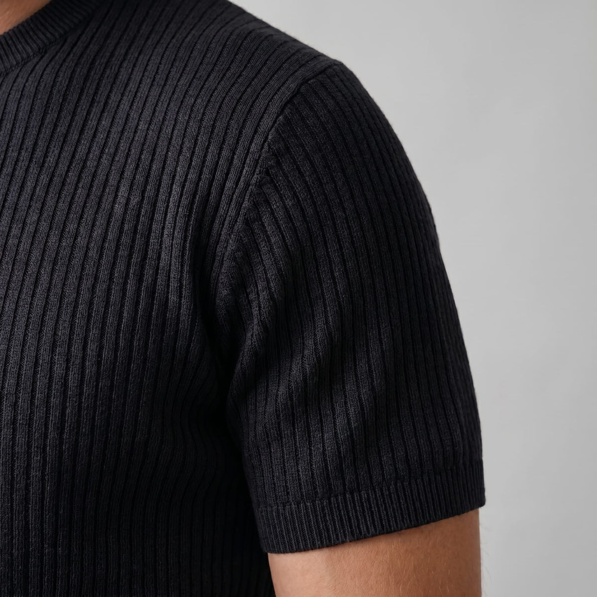 Cassius Ribbed Knit Crew Neck T-Shirt_14