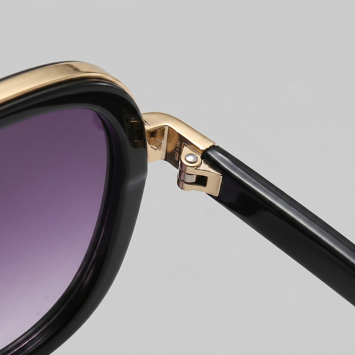 Whittaker Square Double Bridge Sunglasses