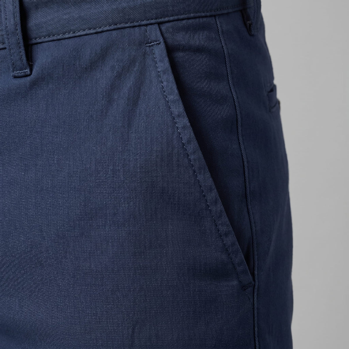 Wolfe Cotton Blend Chino Pants_3