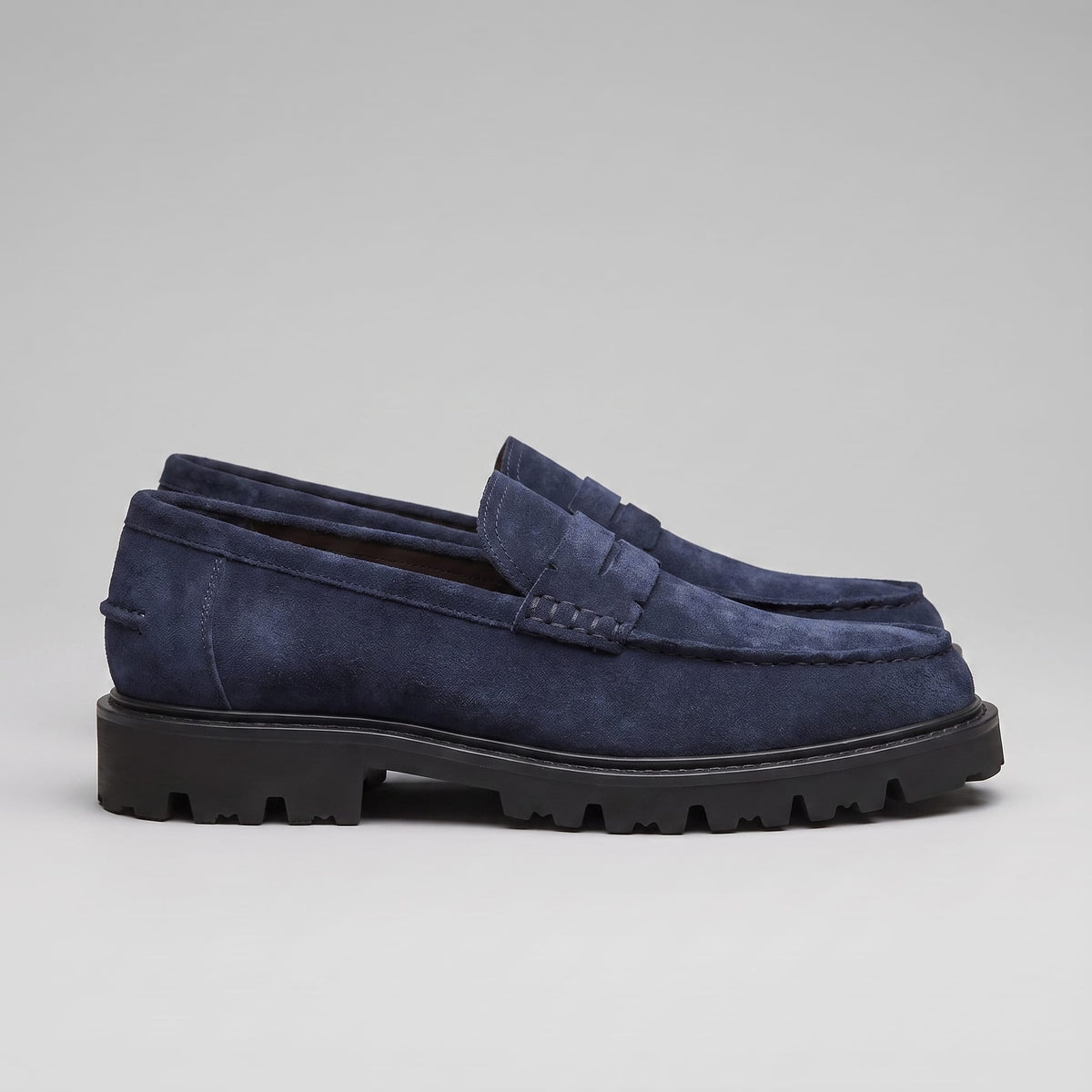 Osborne Suede Lug Sole Loafers_4