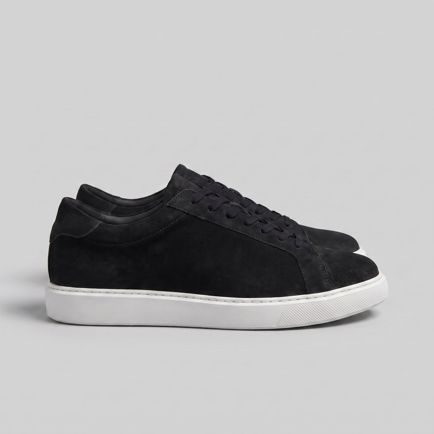 Wadsworth Faux Suede Low Top Sneakers_10