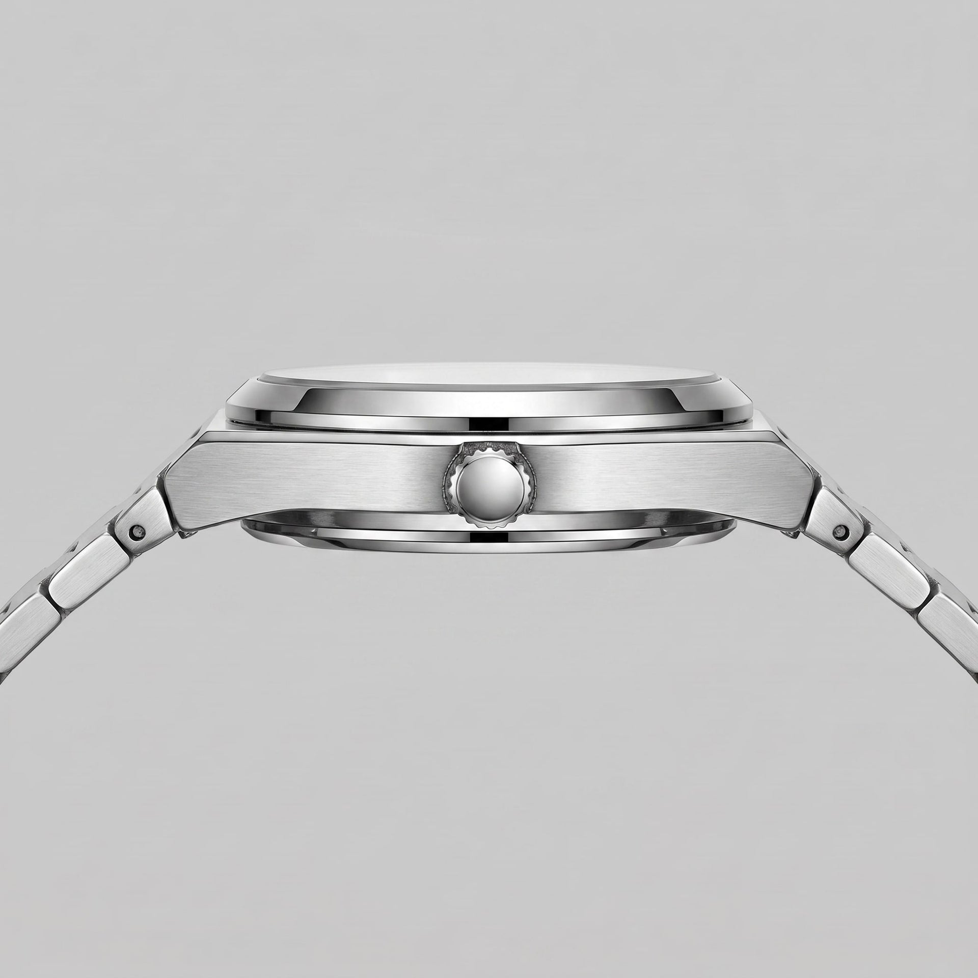 Worthington Sunburst Dial Steel Bracelet Watch