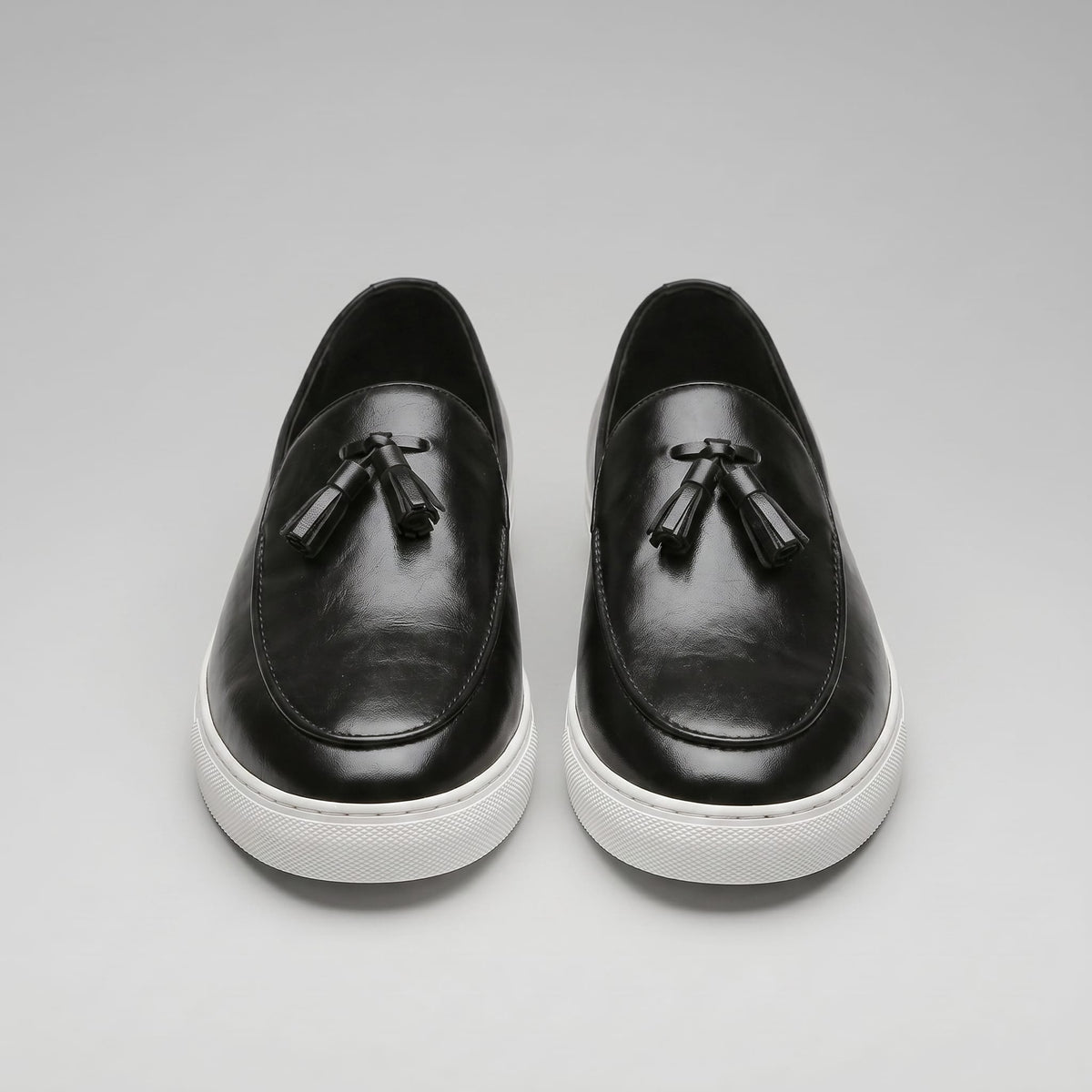 Wakefield Burnished Tassel Loafers_6
