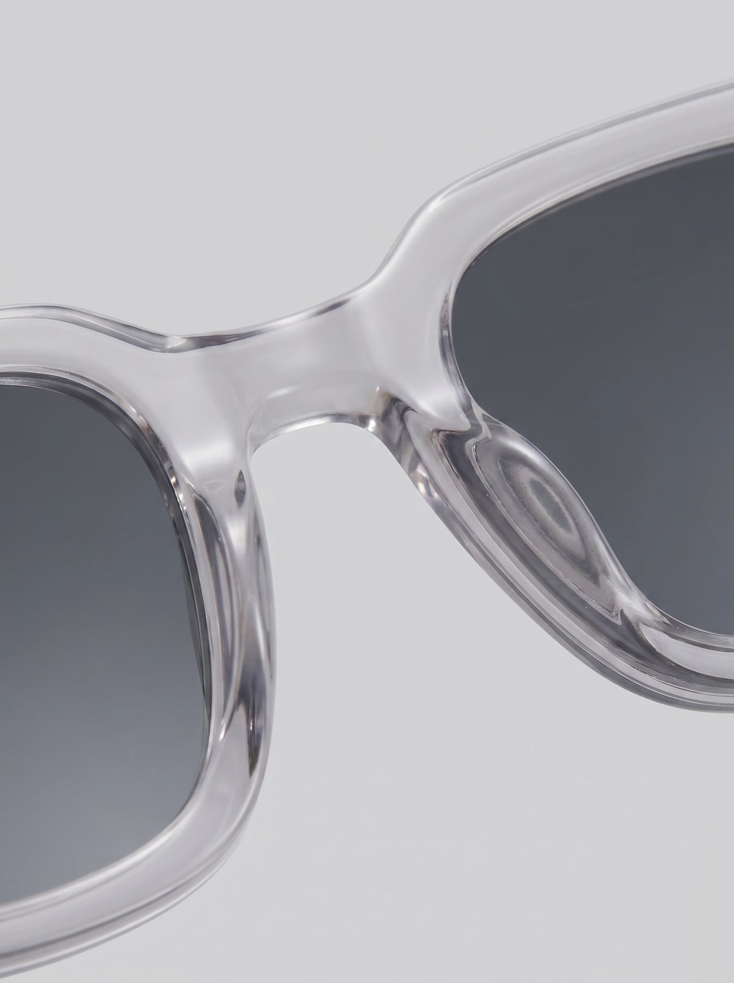 Willoughby Dark Lens Square Sunglasses_2