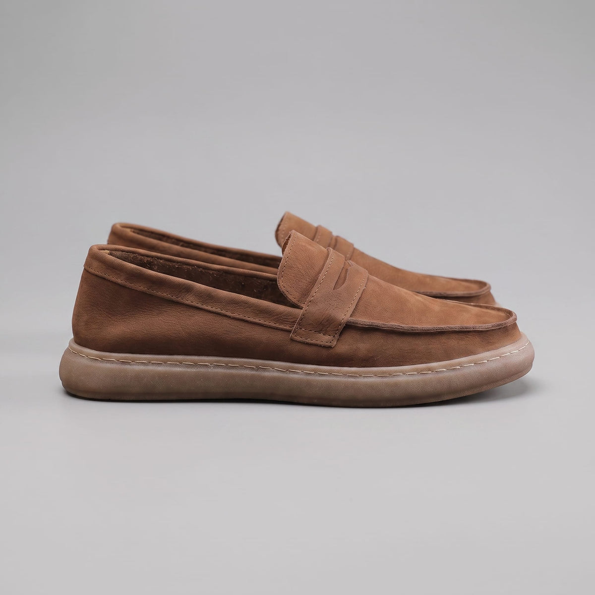 Roberts Distressed Penny Loafers_14